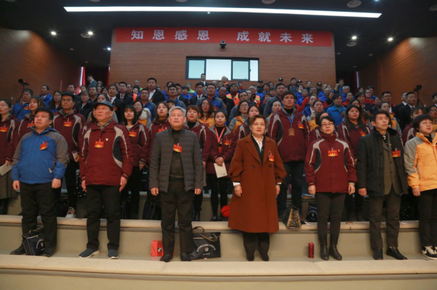 万象城线上平台,万象城（中国）2019年度工作动员大会---舞蹈《花开树恩》